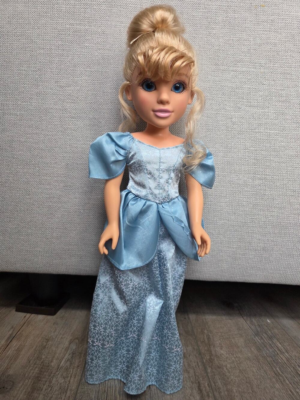 Disney Parks Jakks Pacific 18" Cinderella Doll Blue Dress 2014 Authentic Disney